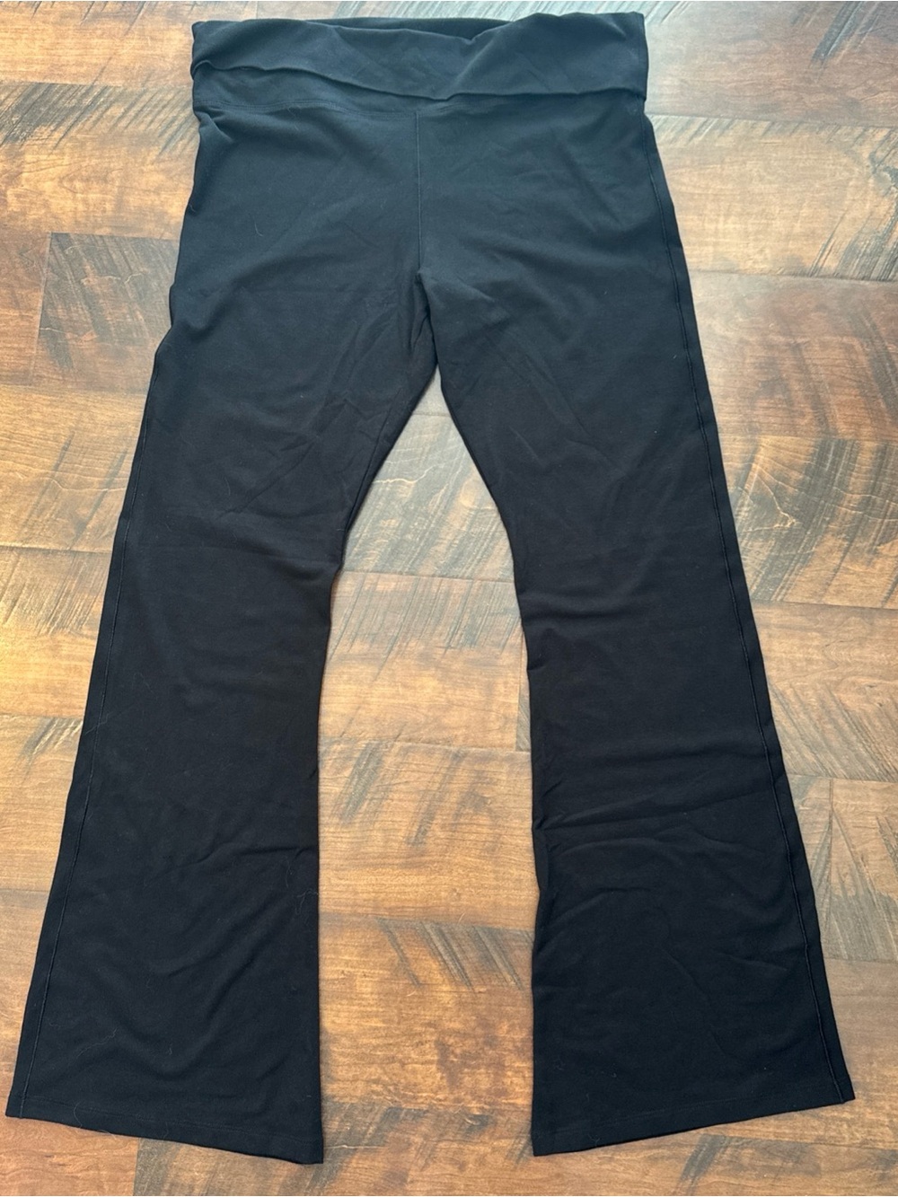 PINK Victoria's Secret Womens Black Flare Leggings size XL Regular - NWT